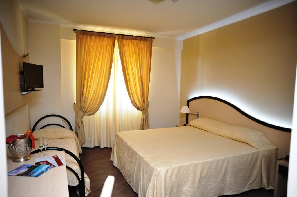 Villa Icidia Frascati Buitenkant foto